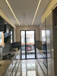 Kitchen Image of 1700 Sq.ft 3 BHK Builder Floor for rent in Sector 22 Gurgaon for Rs. 70000