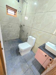 Bathroom Image of 2320 Sq.ft 4 BHK Independent House for sale in Edathala Aluva for Rs. 9800000