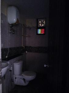 Bedroom Two Image of 1664 Sq.ft 3 BHK Apartment / Flat for rent in Amrapali Pan Oasis, Sector 70 Noida for Rs. 61000