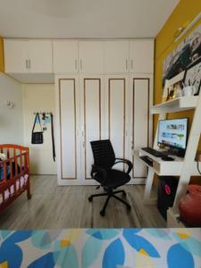 Bedroom Image of 550 Sq.ft 1 BHK Apartment / Flat for rent in Juhu Mumbai for Rs. 65012