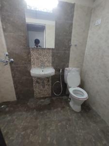 Bathroom Image of 855 Sq.ft 2 BHK Apartment / Flat for rent in Gaurs 14th Avenue, Noida Extension Greater Noida for Rs. 17000