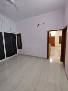 Bedroom Image of 2150 Sq.ft 2 BHK Builder Floor for rent in Gomti Nagar Lucknow for Rs. 22000