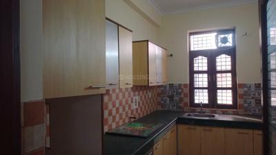Kitchen Image of 1600 Sq.ft 2 BHK Builder Floor for rent in Sector 14 Gurgaon for Rs. 35000