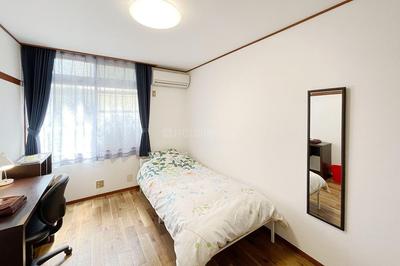 Bedroom Image of 3500 Sq.ft 5 BHK Apartment / Flat for sale in Indiabulls Sky Forest, Parel Mumbai for Rs. 220000000