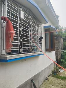 Balcony Image of 400 Sq.ft 1.5 BHK Independent House for rent in Sodepur, west Kolkata for Rs. 12000