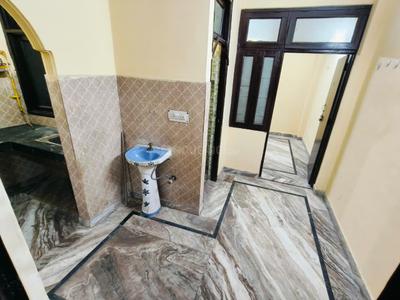 Kitchen Image of 650 Sq.ft 2 BHK Builder Floor for rent in New Ashok Nagar New Delhi for Rs. 15000