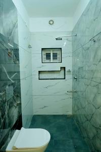 Bathroom Image of 2400 Sq.ft 4.5 BHK Independent House for sale in Thevakkal Kochi for Rs. 12900001