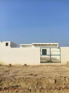 Image of 900 Sq.ft 8 BHK Farm House for sale in Sector 17A, Greater Noida for Rs. 4250000