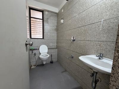 Image of 950 Sq.ft 1.5 BHK Apartment / Flat for rent in Sun Rising Homes, Gota, Ahmedabad for Rs. 17500