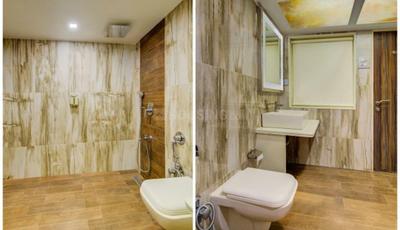 Bathroom Image of 2800 Sq.ft 4 BHK Apartment / Flat for sale in Versova Hights Tower. , Andheri West Mumbai for Rs. 122500000