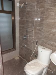Bathroom Image of 2750 Sq.ft 6 BHK Apartment / Flat for sale in Vile Parle East Mumbai for Rs. 112500000