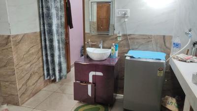 Bathroom Image of 650 Sq.ft 2 BHK Independent House for rent in Malipada Bhubaneswar for Rs. 15000