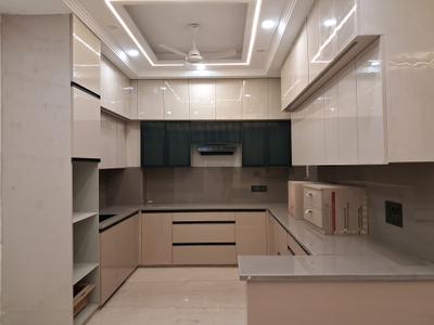 Kitchen Image of 1800 Sq.ft 3 BHK Builder Floor for sale in Paschim Vihar New Delhi for Rs. 37500000