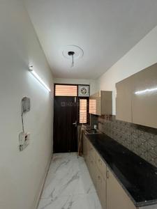 Kitchen Image of 360 Sq.ft 1 BHK Builder Floor for rent in Shalimar Bagh New Delhi for Rs. 16000