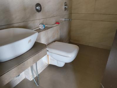 Regency Ellanza Bathroom Two 4