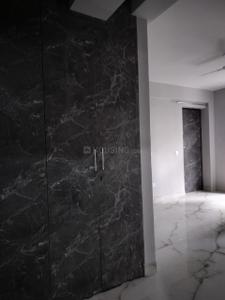 Bathroom Image of 2500 Sq.ft 3 BHK Builder Floor for rent in Sector 46 Noida for Rs. 55000
