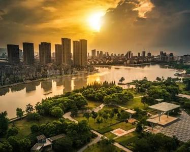 Image of 2200 Sq.ft 4 BHK Apartment / Flat for sale in Kalpataru Parkcity, Thane West, Thane for Rs. 40900000