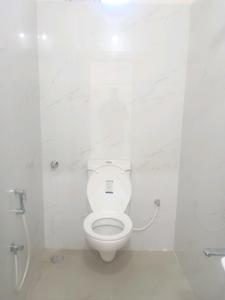 Common Bathroom Image of 1737 Sq.ft 3 BHK Apartment / Flat for sale in Bandlaguda Jagir Hyderabad for Rs. 14500002
