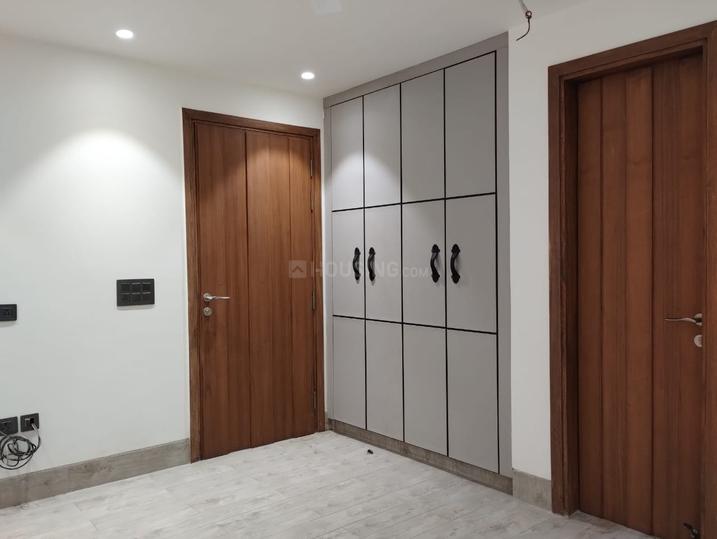 Vijay Estate Main Image 1