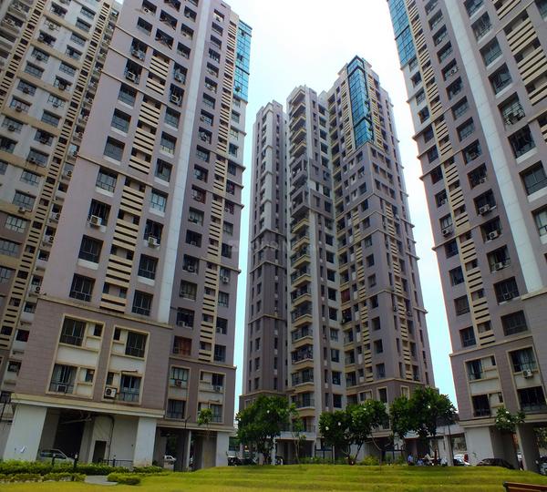 1361 Sqft 3 BHK Flat for sale in Active Acres Tangra, Kolkata