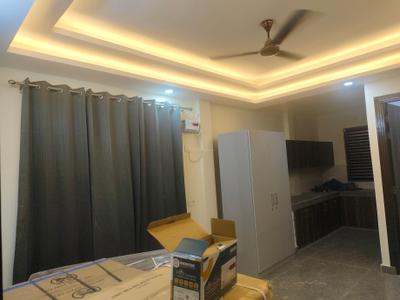 Living Room Image of 1000 Sq.ft 1 BHK Builder Floor for rent in Sector 17 Gurgaon for Rs. 31000