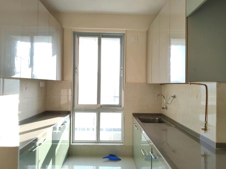 Rosa Oasis Main Image 1