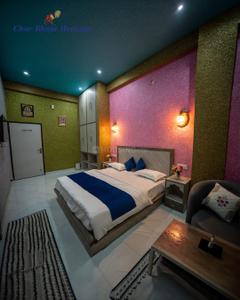 Bedroom Image of 4500 Sq.ft 6 BHK Independent House for sale in Govindpura Jaipur for Rs. 60000000