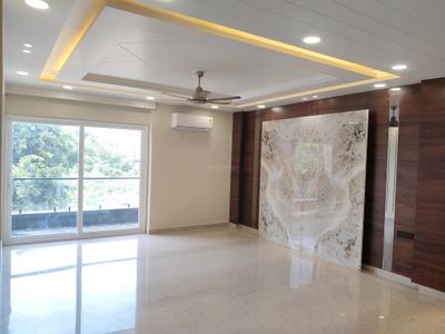 Living Room Image of 2700 Sq.ft 4 BHK Builder Floor for sale in Ansal Esencia Sector 67, Sector 67 Gurgaon for Rs. 29000000