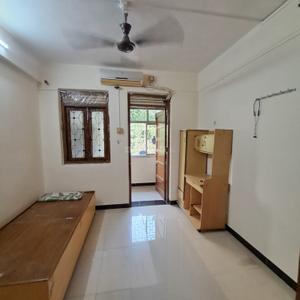 Hall Image of 555 Sq.ft 1 BHK Apartment / Flat for rent in Kandivali East Mumbai for Rs. 30000