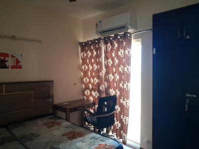 Bedroom Image of 1564 Sq.ft 3 BHK Apartment / Flat for sale in Paras Tierea, Sector 137 Noida for Rs. 13500000