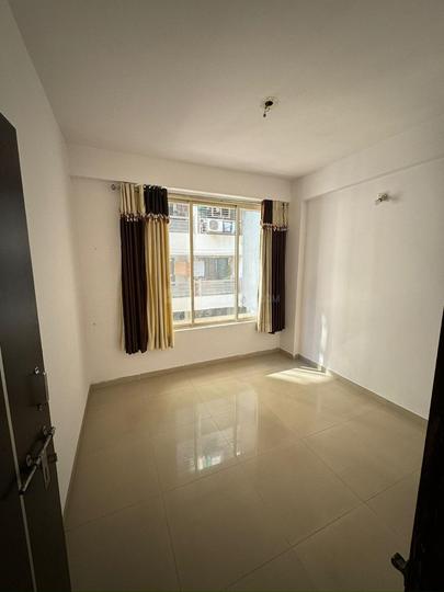 Satyamev Famosa Main Image 1