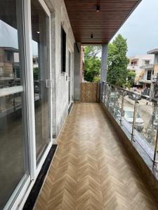 Balcony Image of 2250 Sq.ft 3 BHK Builder Floor for sale in Sector 28 Faridabad for Rs. 27000000