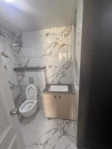 Bathroom Image of 650 Sq.ft 1 RK Apartment / Flat for rent in Viman Nagar Pune for Rs. 40000