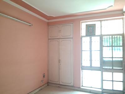 Bedroom Image of 990 Sq.ft 2 BHK Apartment / Flat for sale in Nagin Lake Apartment, Paschim Vihar New Delhi for Rs. 13500000