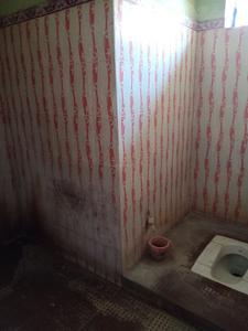 Bathroom Image of 1300 Sq.ft 2 BHK Independent House for rent in Gobarsahi Muzaffarpur for Rs. 7000