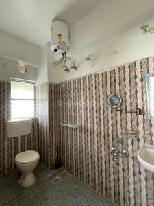 Bathroom Image of 1230 Sq.ft 3 BHK Apartment / Flat for rent in MP Palacia Park, Barbari Village Guwahati for Rs. 35000