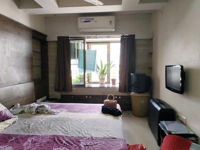 Bedroom Image of 1900 Sq.ft 2 BHK Apartment / Flat for sale in Andheri East Mumbai for Rs. 30800000