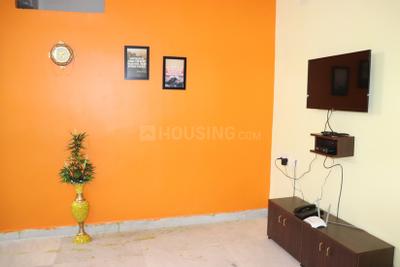 Hall Image of 750 Sq.ft 2 BHK Apartment / Flat for rent in Salt Lake City Kolkata for Rs. 22000