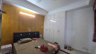 Bedroom Image of 1800 Sq.ft 3 BHK Builder Floor for rent in Freedom Fighters Enclave New Delhi for Rs. 50000