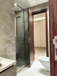 Common Bathroom Image of 4500 Sq.ft 4 BHK Builder Floor for sale in Vipul World, Sector 48 Gurgaon for Rs. 50000000