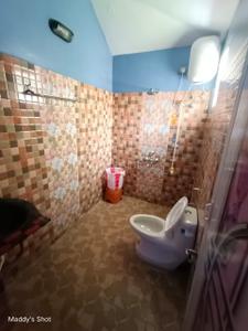 Bathroom Image of 2250 Sq.ft 3 BHK Independent House for rent in Adukkam Dindigul for Rs. 40000