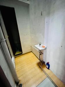 Bathroom Image of 1250 Sq.ft 2 BHK Builder Floor for rent in Gomti Nagar Lucknow for Rs. 21000