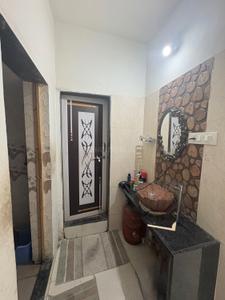 Bathroom Image of 1400 Sq.ft 2.5 BHK Builder Floor for rent in College Road Nashik for Rs. 23000