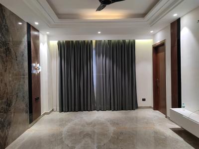 Bedroom Image of 2500 Sq.ft 4 BHK Builder Floor for sale in Ansal Versalia, Sector 67 Gurgaon for Rs. 25000000