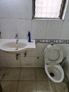 Comet Attached Bathroom with Bedroom 2