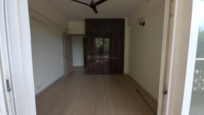 Bedroom Image of 2350 Sq.ft 4 BHK Apartment / Flat for sale in DLF Express Greens, Manesar Gurgaon for Rs. 17800000