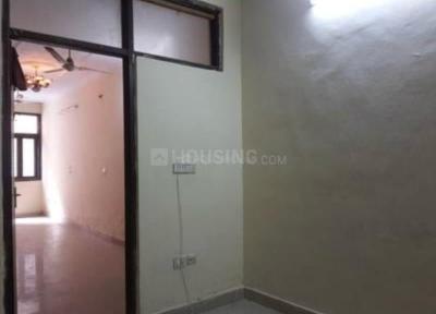 Bedroom Image of 410 Sq.ft 1 BHK Builder Floor for rent in Sant Nagar New Delhi for Rs. 22500