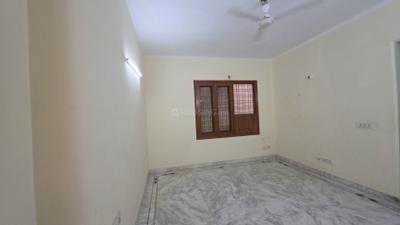 Bedroom Image of 3600 Sq.ft 4 BHK Builder Floor for sale in Freedom Fighters Enclave New Delhi for Rs. 27000000