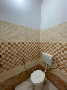 Bathroom Image of 2000 Sq.ft 2 BHK Independent House for rent in Karaundia Ayodhya for Rs. 9000