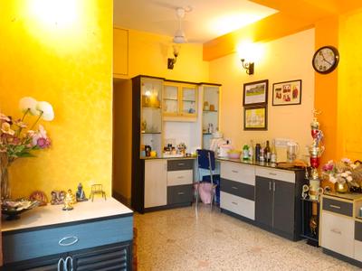 Living Room Image of 950 Sq.ft 2 BHK Apartment / Flat for sale in Haltu Kolkata for Rs. 5000000